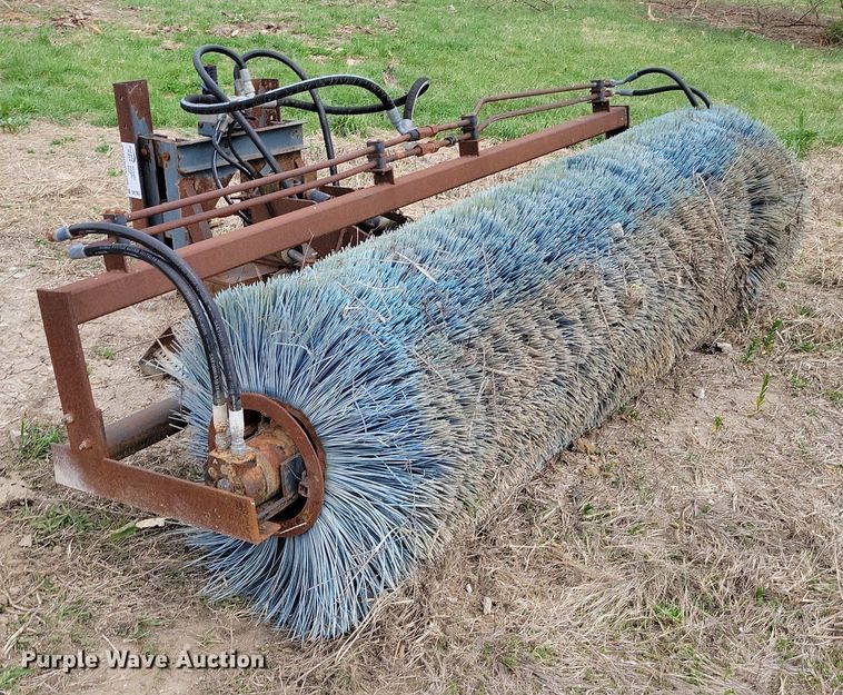 image for item DR7957 Broom