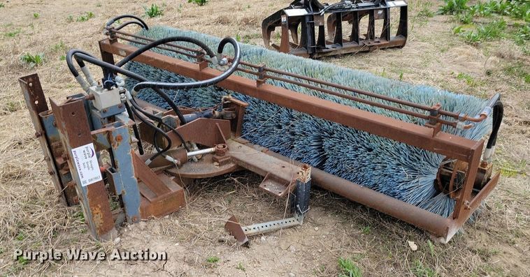 image for item DR7957 Broom