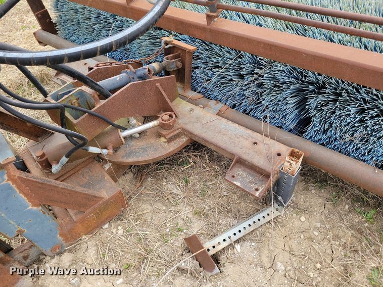 image for item DR7957 Broom