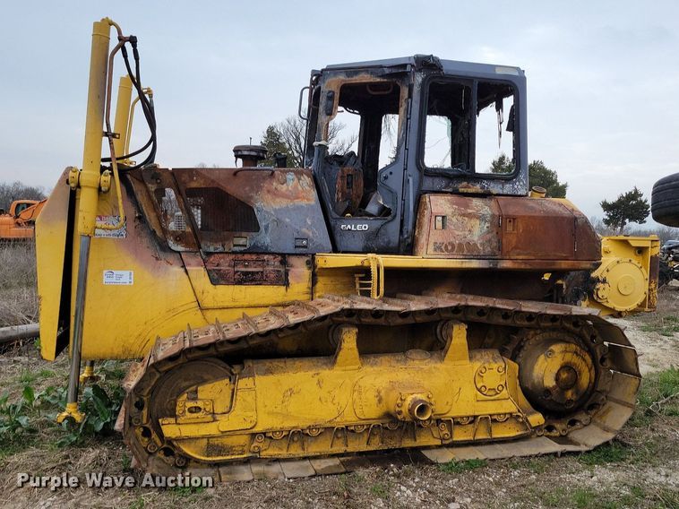 image for item DR7958 2006 Komatsu D65WX-15 dozer