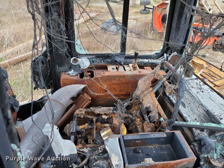 image for item DR7958 2006 Komatsu D65WX-15 dozer