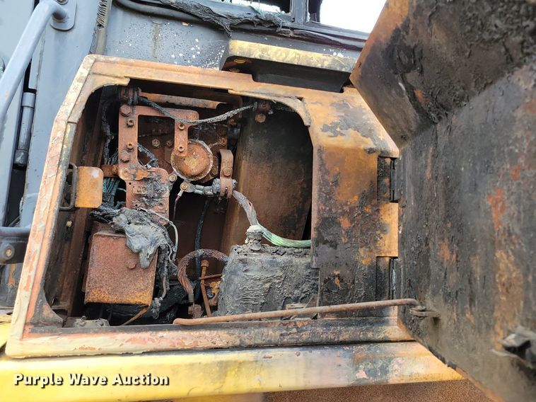 image for item DR7958 2006 Komatsu D65WX-15 dozer