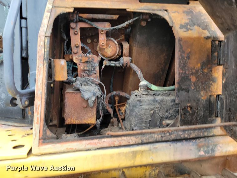 image for item DR7958 2006 Komatsu D65WX-15 dozer