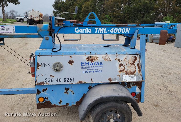 image for item DR7961 2006 Genie TML-4000N light plant