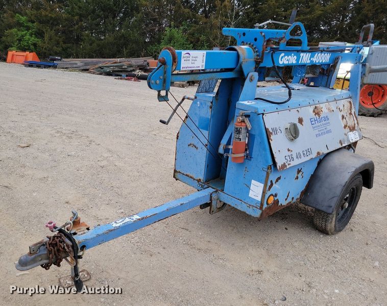 image for item DR7961 2006 Genie TML-4000N light plant