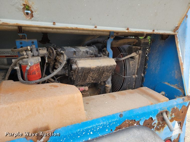 image for item DR7961 2006 Genie TML-4000N light plant