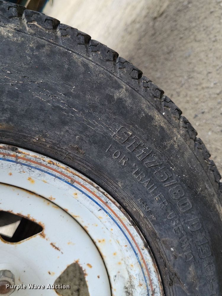 image for item DR7961 2006 Genie TML-4000N light plant