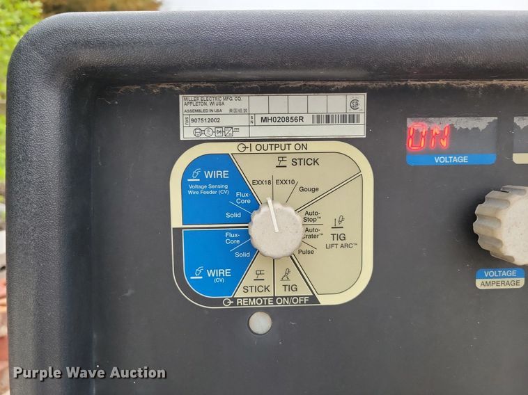 image for item DR7962 Miller Trailblazer 325 EFI welder/generator