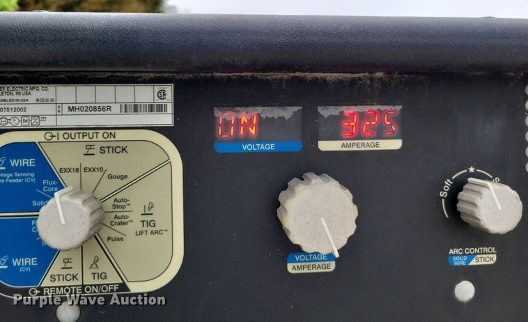 image for item DR7962 Miller Trailblazer 325 EFI welder/generator