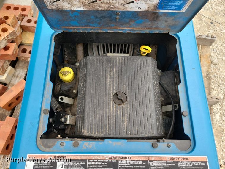image for item DR7962 Miller Trailblazer 325 EFI welder/generator