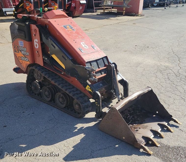 image for item DR7985 2017 Ditch Witch SK600 compact utility loader
