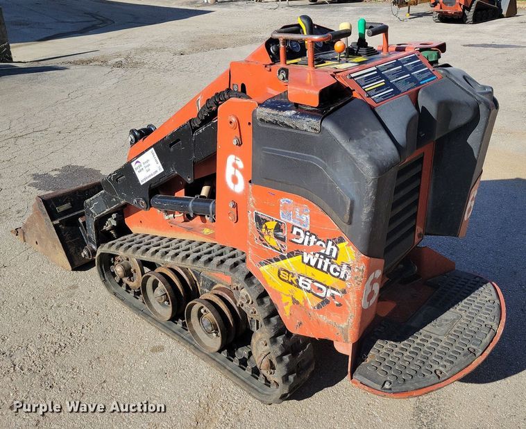 image for item DR7985 2017 Ditch Witch SK600 compact utility loader