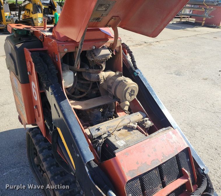 image for item DR7985 2017 Ditch Witch SK600 compact utility loader