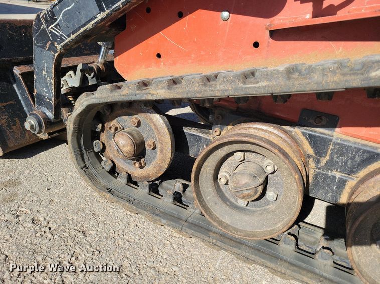 image for item DR7985 2017 Ditch Witch SK600 compact utility loader