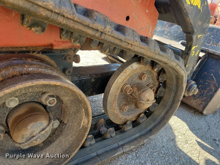 image for item DR7985 2017 Ditch Witch SK600 compact utility loader