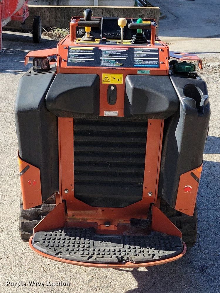image for item DR7986 2021 Ditch Witch SK1050 compact utility loader