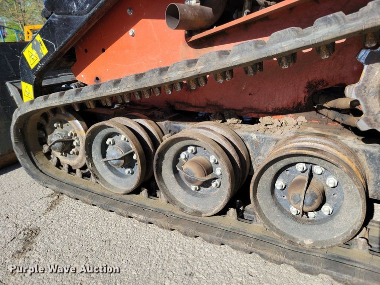 image for item DR7986 2021 Ditch Witch SK1050 compact utility loader