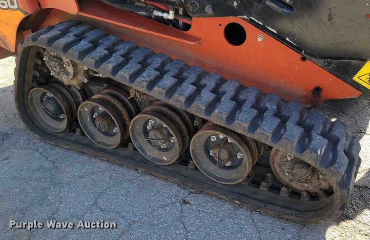 image for item DR7986 2021 Ditch Witch SK1050 compact utility loader