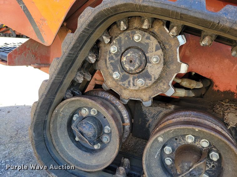 image for item DR7986 2021 Ditch Witch SK1050 compact utility loader