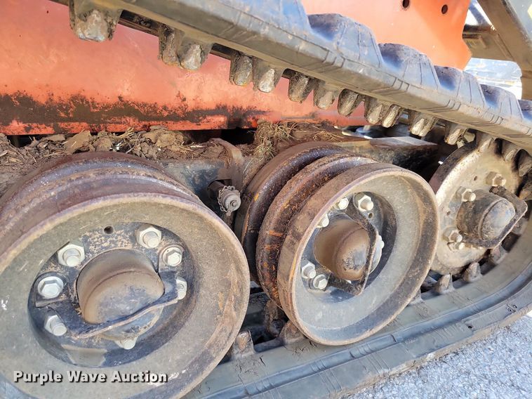 image for item DR7986 2021 Ditch Witch SK1050 compact utility loader