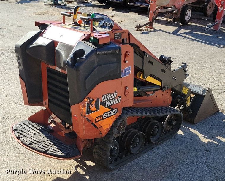 image for item DR7987 2020 Ditch Witch SK600 compact utility loader