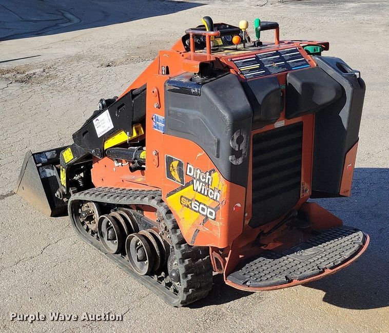 image for item DR7987 2020 Ditch Witch SK600 compact utility loader