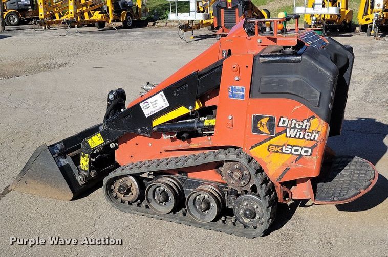 image for item DR7987 2020 Ditch Witch SK600 compact utility loader