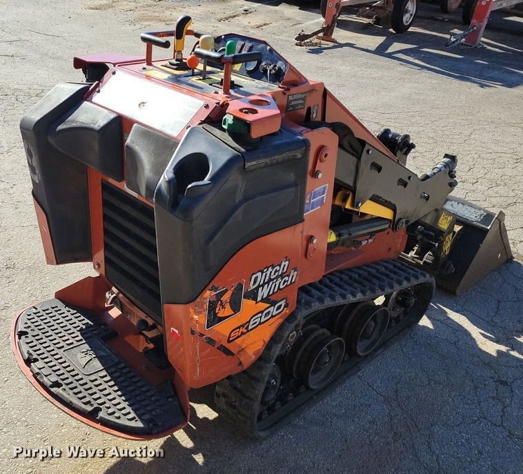 image for item DR7987 2020 Ditch Witch SK600 compact utility loader