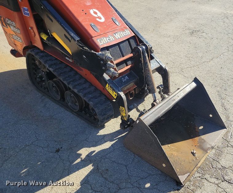 image for item DR7987 2020 Ditch Witch SK600 compact utility loader