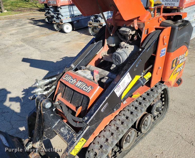 image for item DR7987 2020 Ditch Witch SK600 compact utility loader