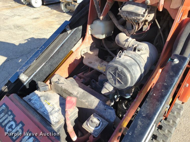 image for item DR7987 2020 Ditch Witch SK600 compact utility loader