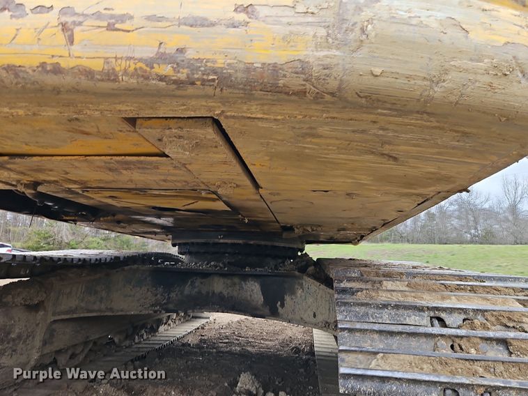 image for item DR8561 2006 Komatsu PC400LC-7L excavator