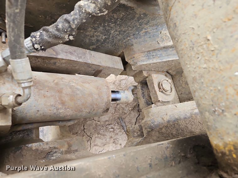 image for item DR8561 2006 Komatsu PC400LC-7L excavator