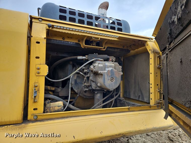 image for item DR8561 2006 Komatsu PC400LC-7L excavator