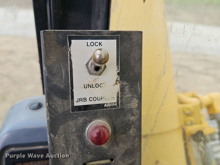 image for item DR8561 2006 Komatsu PC400LC-7L excavator