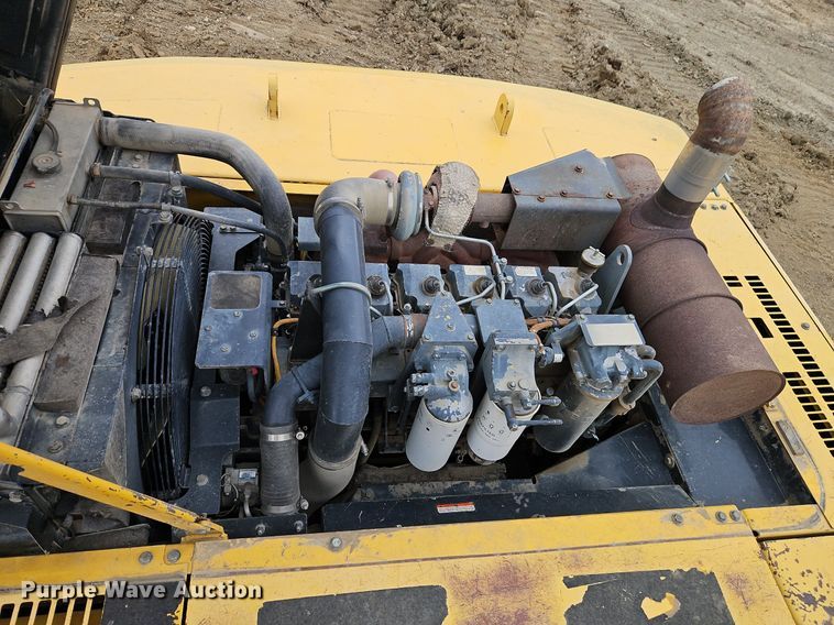 image for item DR8561 2006 Komatsu PC400LC-7L excavator