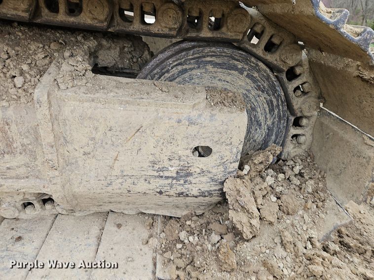 image for item DR8561 2006 Komatsu PC400LC-7L excavator