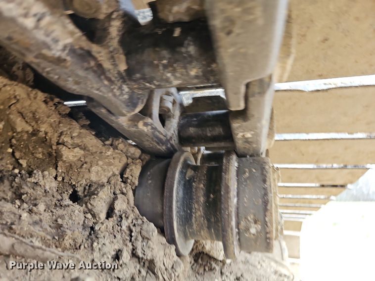 image for item DR8561 2006 Komatsu PC400LC-7L excavator