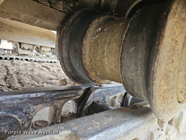 image for item DR8561 2006 Komatsu PC400LC-7L excavator