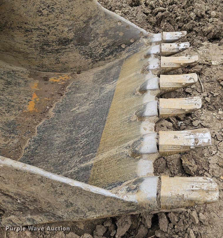 image for item DR8562 Esco bucket