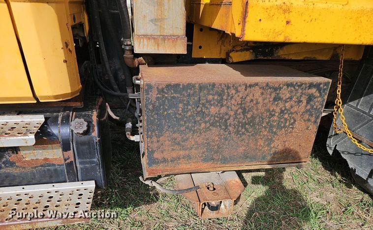 image for item DR8563 1999 Freightliner  FL80 dump truck