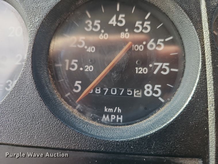 image for item DR8563 1999 Freightliner  FL80 dump truck