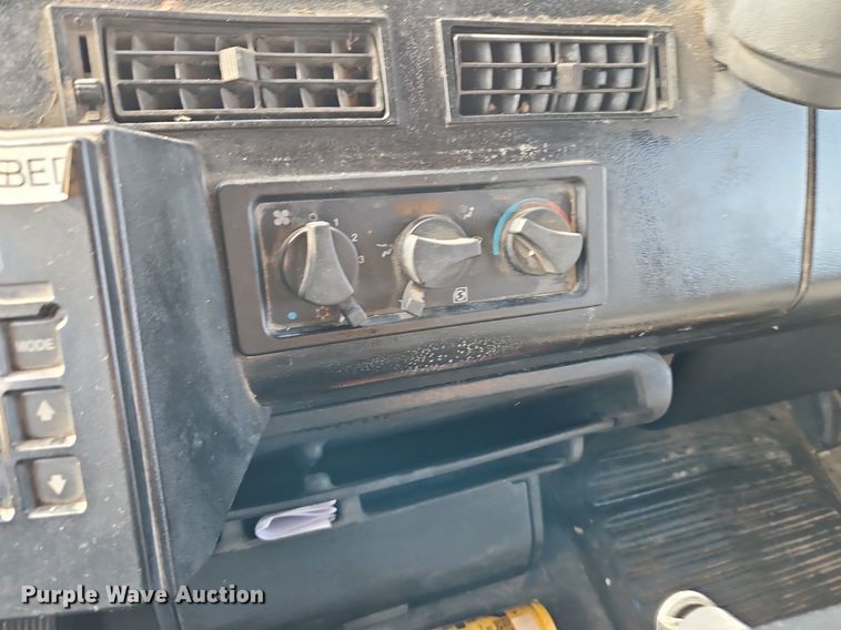 image for item DR8563 1999 Freightliner  FL80 dump truck