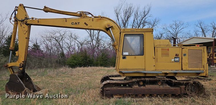 image for item DR8564 1977 Caterpillar  225 excavator