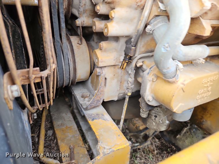 image for item DR8564 1977 Caterpillar  225 excavator