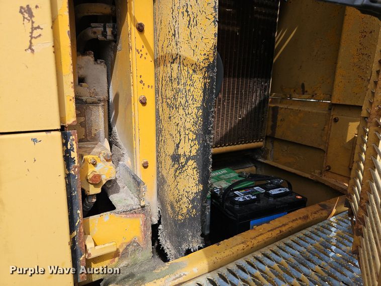 image for item DR8564 1977 Caterpillar  225 excavator