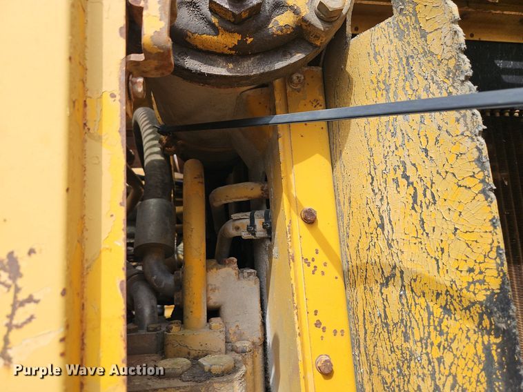image for item DR8564 1977 Caterpillar  225 excavator