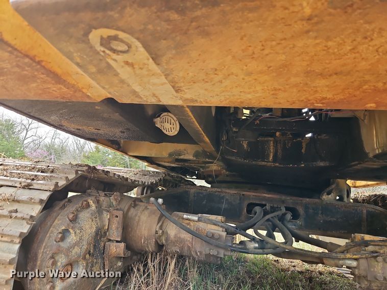 image for item DR8564 1977 Caterpillar  225 excavator