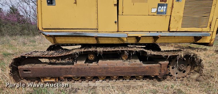 image for item DR8564 1977 Caterpillar  225 excavator