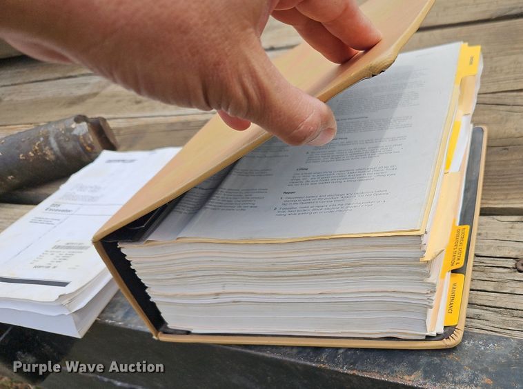 image for item DR8564 1977 Caterpillar  225 excavator